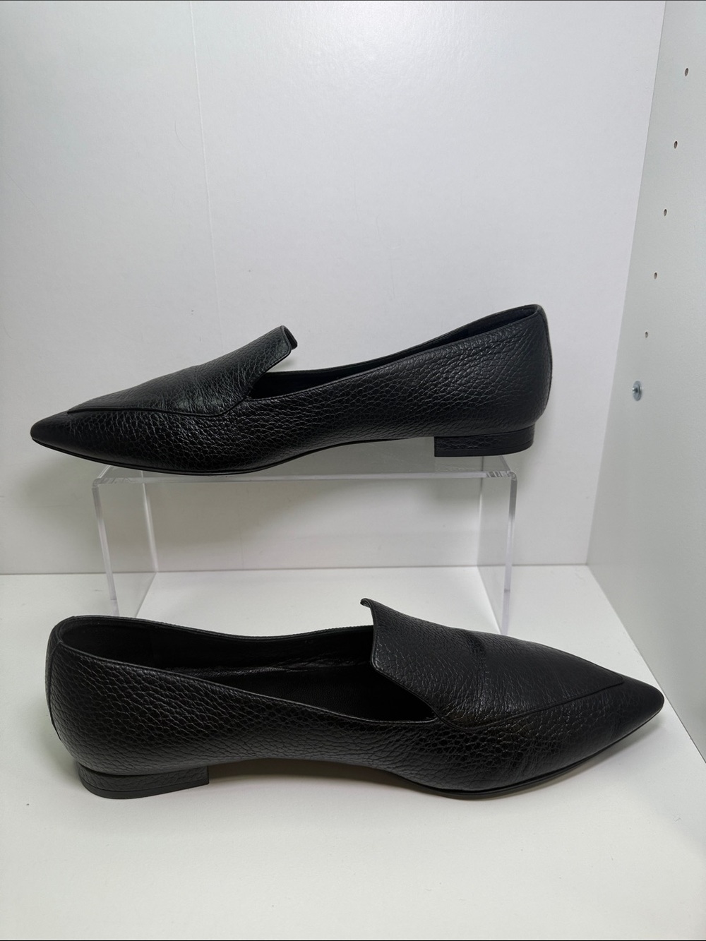 Classic Black Leather Pointed-Toe Flats size 10 - Picture 10 of 11